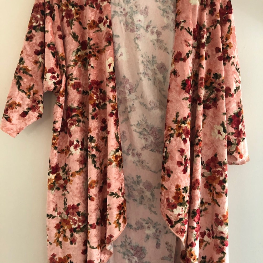 Lularoe velvet Shirley